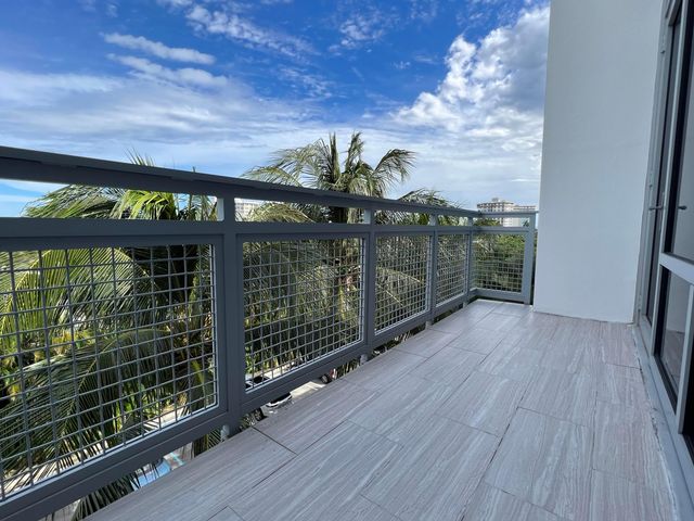 335 SE 6th Avenue 402, Delray Beach, FL 33483