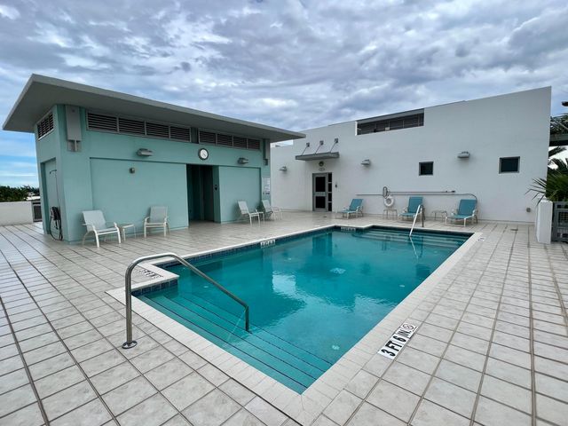 335 SE 6th Avenue 402, Delray Beach, FL 33483