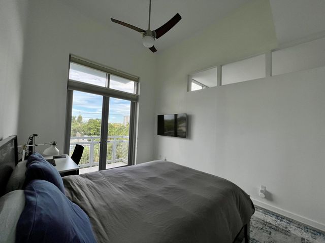 335 SE 6th Avenue 402, Delray Beach, FL 33483