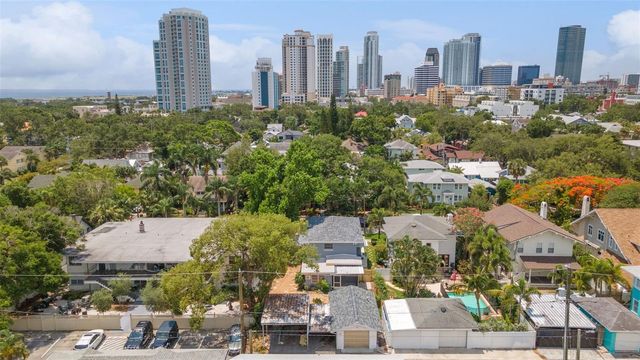 125 8TH AVENUE NE, St Petersburg, FL 33701