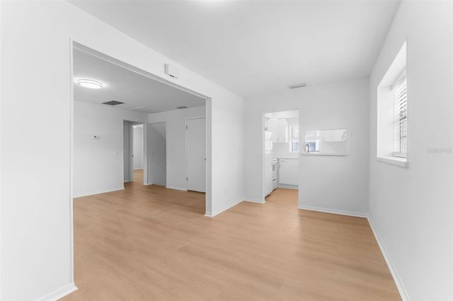 125 8TH AVENUE NE, St Petersburg, FL 33701