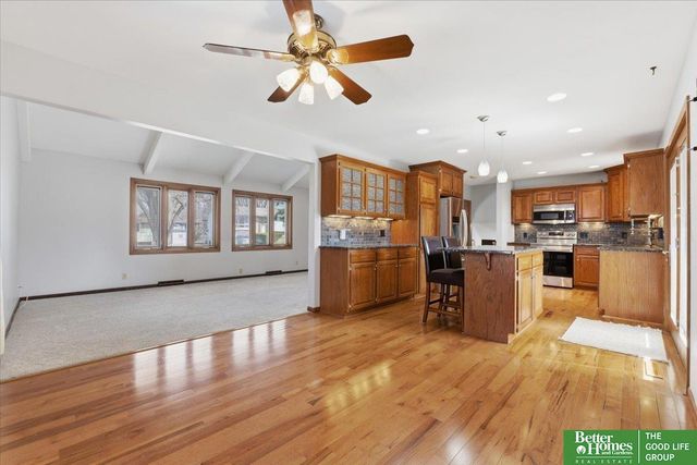 9517 Sprague Street, Omaha, NE 68134