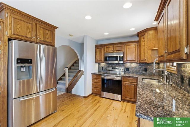 9517 Sprague Street, Omaha, NE 68134