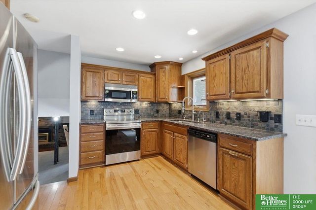 9517 Sprague Street, Omaha, NE 68134