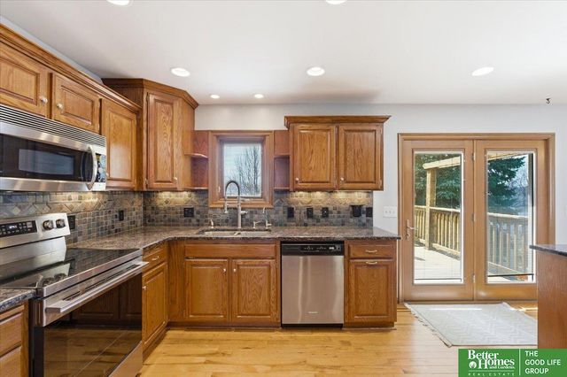 9517 Sprague Street, Omaha, NE 68134