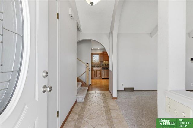 9517 Sprague Street, Omaha, NE 68134