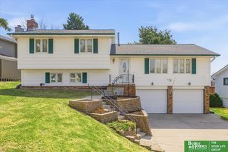 9517 Sprague Street, Omaha, NE 68134