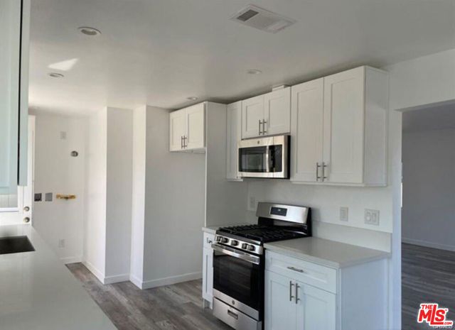 328 W Elm Street, Compton, CA 90220