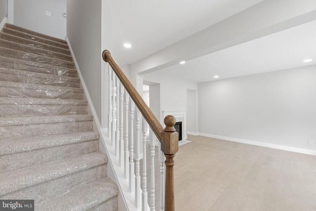77 SPRING RD, Malvern, PA 19355