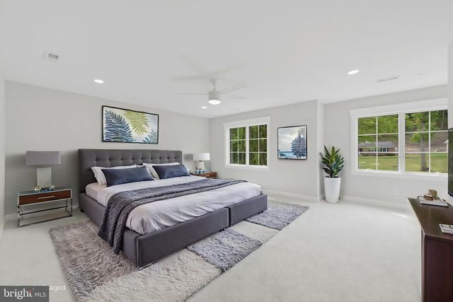 77 SPRING RD, Malvern, PA 19355