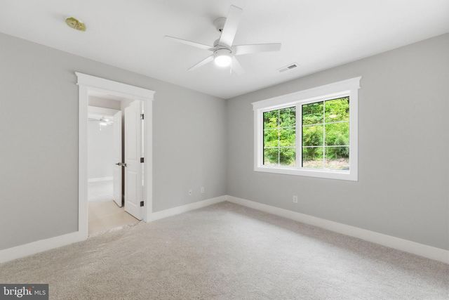 77 SPRING RD, Malvern, PA 19355