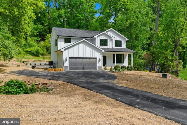 77 SPRING RD, Malvern, PA 19355