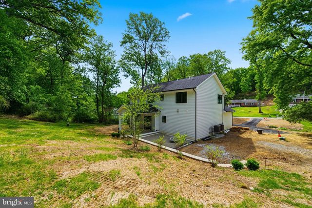 77 SPRING RD, Malvern, PA 19355