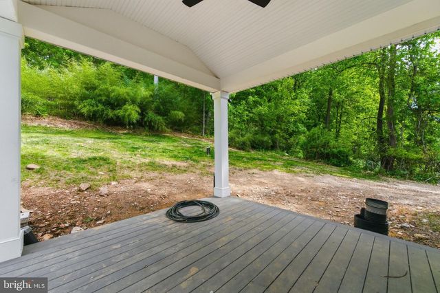77 SPRING RD, Malvern, PA 19355