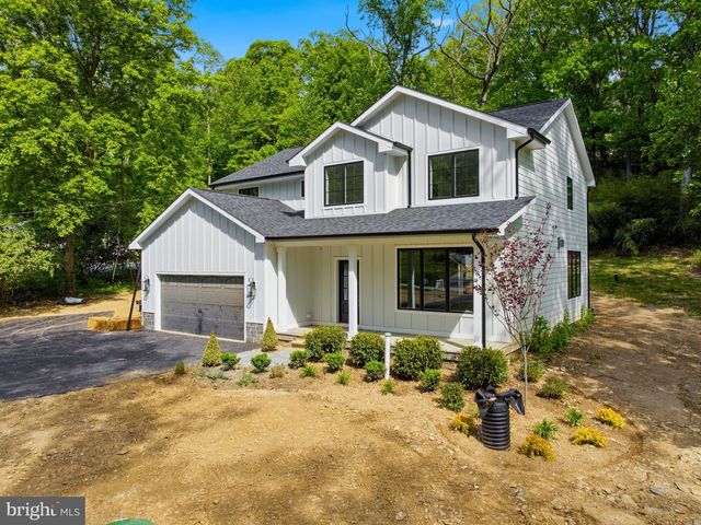 77 SPRING RD, Malvern, PA 19355