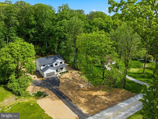 77 SPRING RD, Malvern, PA 19355