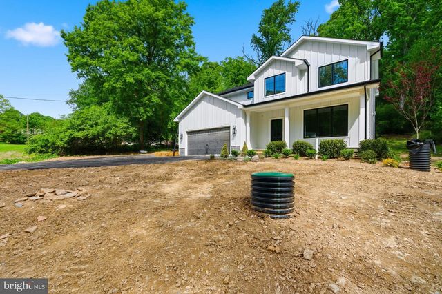 77 SPRING RD, Malvern, PA 19355