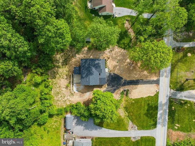 77 SPRING RD, Malvern, PA 19355