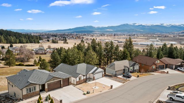 5114 N Del Rey Dr, Otis Orchards, WA 99027