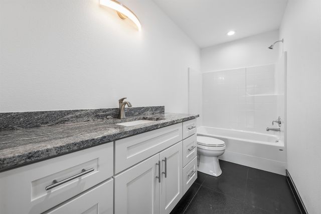 5114 N Del Rey Dr, Otis Orchards, WA 99027