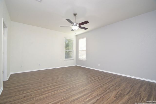 745 HOLLOW RDG, Schertz, TX 78108