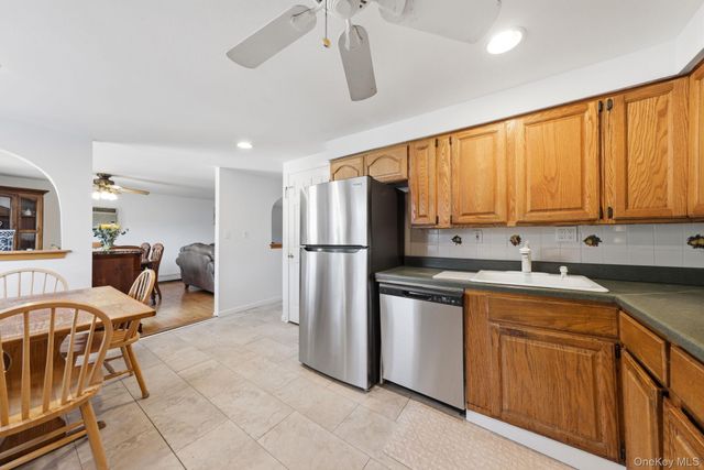 454 Hawkins Road, Selden, NY 11784