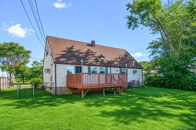 454 Hawkins Road, Selden, NY 11784