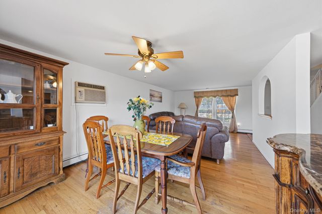 454 Hawkins Road, Selden, NY 11784