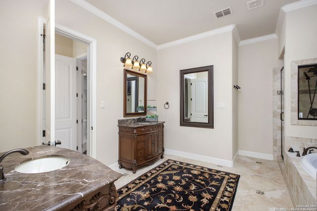 7027 Bella Bluff, San Antonio, TX 78256