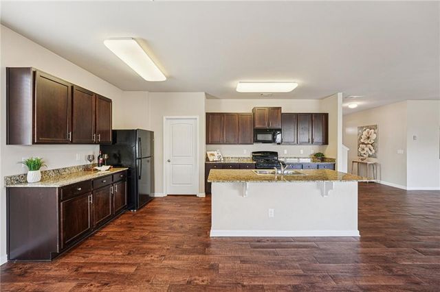 240 Shaker Hollow Drive, Mcdonough, GA 30253