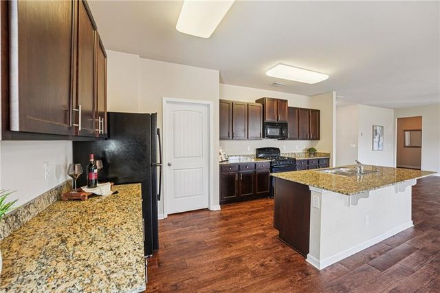 240 Shaker Hollow Drive, Mcdonough, GA 30253