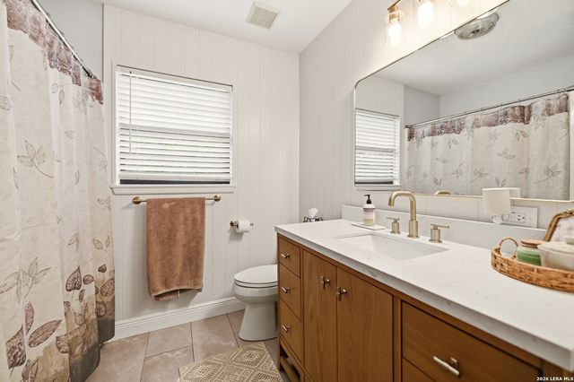 301 Avenue A, Converse, TX 78109