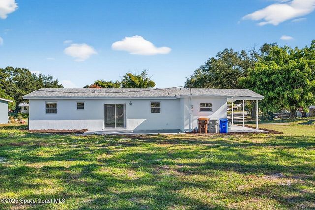56 1st Court SW, Vero Beach, FL 32962