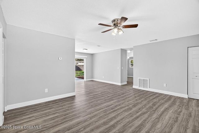 56 1st Court SW, Vero Beach, FL 32962