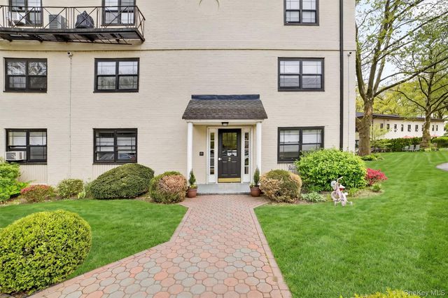 2 Field End Lane 2L, Eastchester, NY 10709