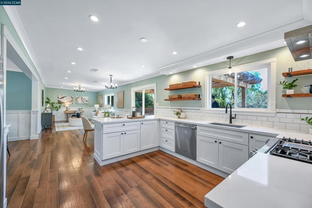 Image 14 of property listing at 21 Fafnir Pl, Pleasant Hill, CA 94523