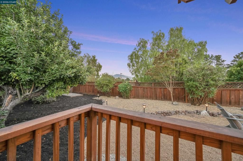 Image 28 of property listing at 21 Fafnir Pl, Pleasant Hill, CA 94523