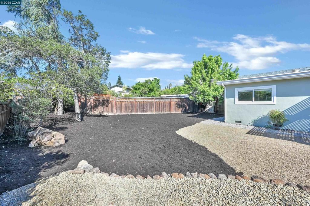 Image 34 of property listing at 21 Fafnir Pl, Pleasant Hill, CA 94523