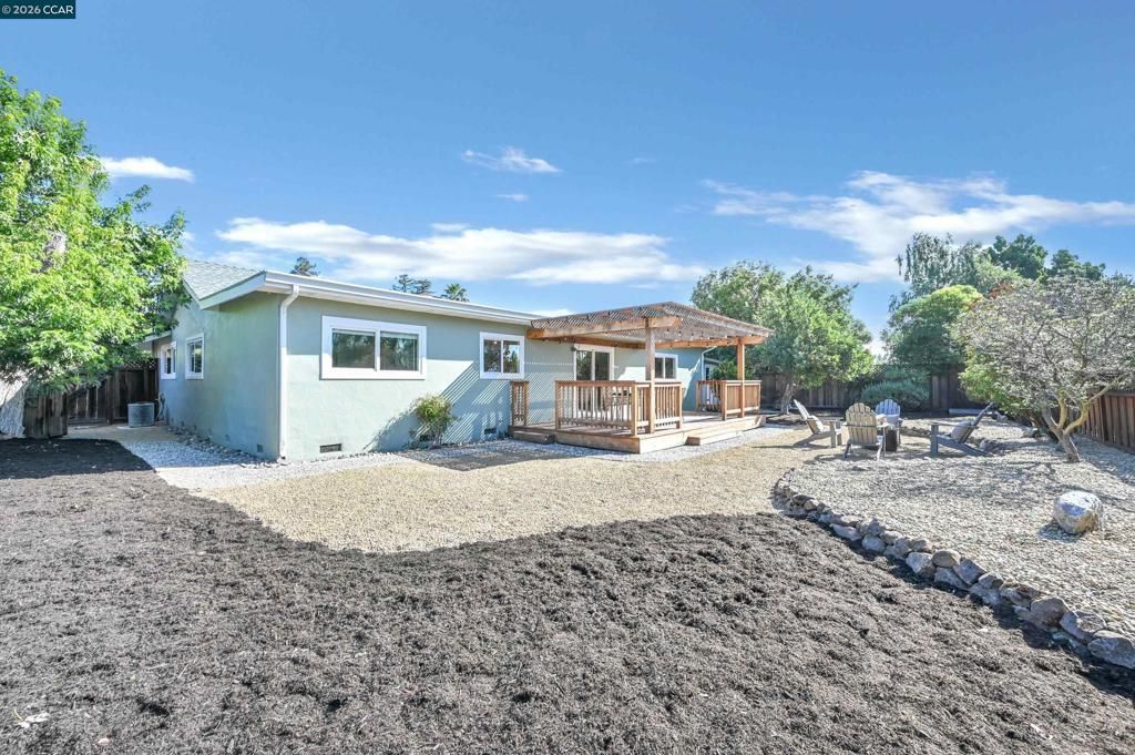 Image 35 of property listing at 21 Fafnir Pl, Pleasant Hill, CA 94523