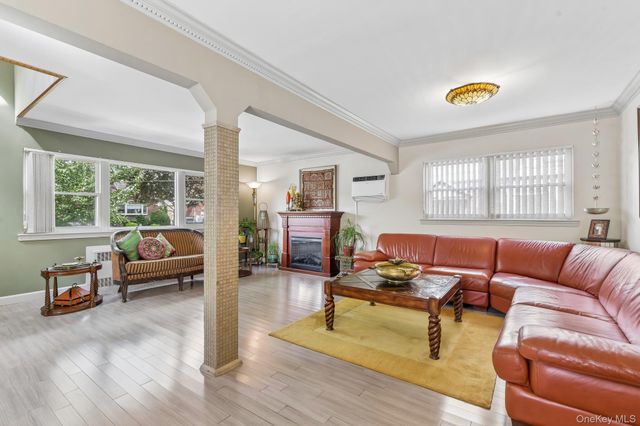 2 Fernwood Terrace N, Garden City, NY 11530