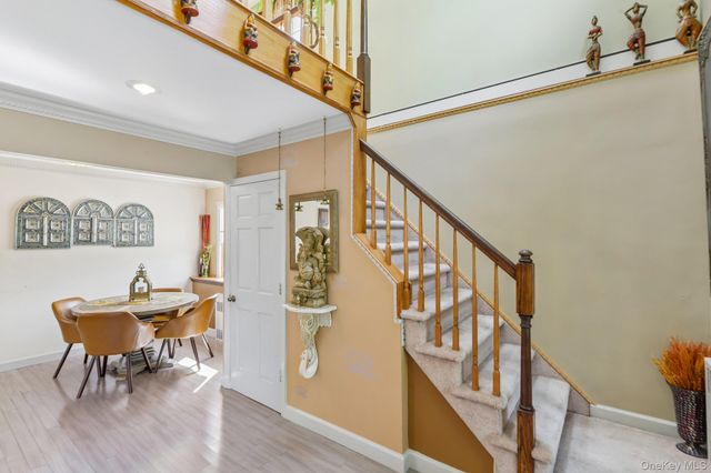 2 Fernwood Terrace N, Garden City, NY 11530