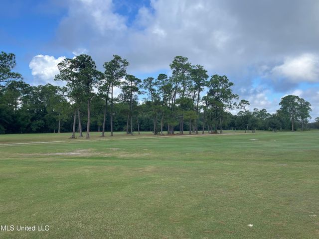 121 Fernwood Drive, Pass Christian, MS 39571