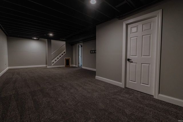 23036 S Oakleaf Drive, Elkhart, IN 46514