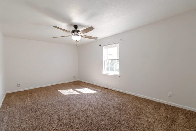 23036 S Oakleaf Drive, Elkhart, IN 46514