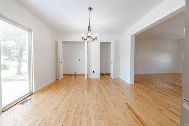 23036 S Oakleaf Drive, Elkhart, IN 46514