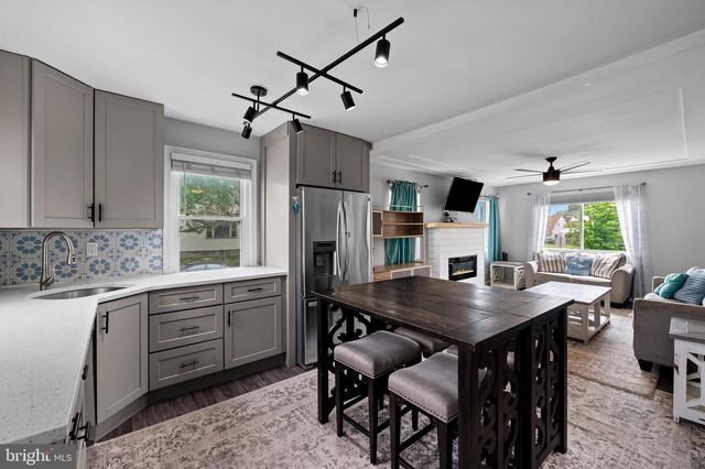 1613 DUNDALK AVE, Baltimore, MD 21222