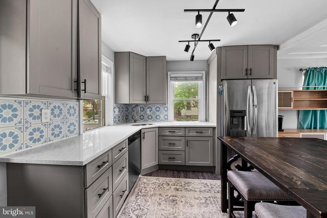 1613 DUNDALK AVE, Baltimore, MD 21222