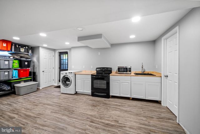 1613 DUNDALK AVE, Baltimore, MD 21222