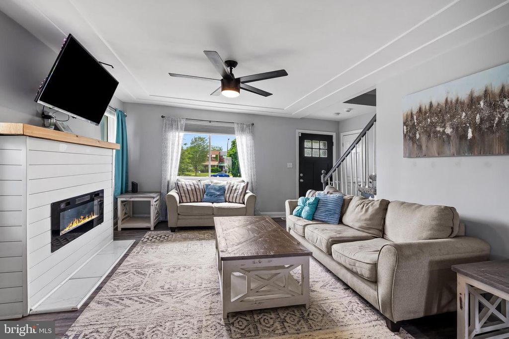 1613 DUNDALK AVE, Baltimore, MD 21222