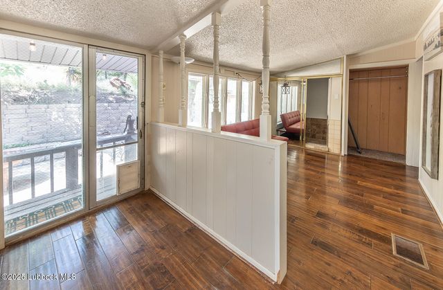 585 Comanche Drive, Buffalo Springs, TX 79404